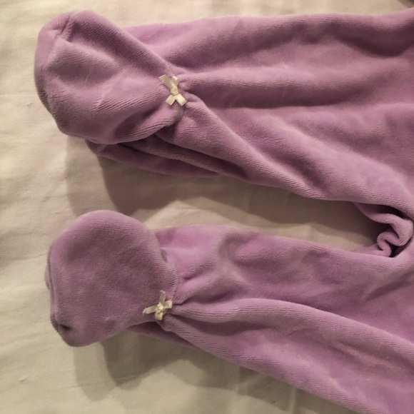 Ralph Lauren Soft Velvet Baby Girl Onesie - Picture 4 of 4